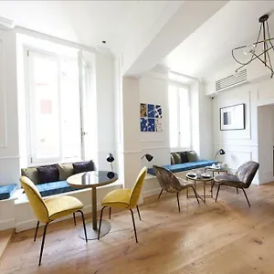 Parisii Luxury Relais Bed & Breakfast Rome